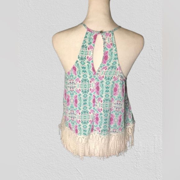 NEW Everly Lace Pom-Pom Fringe Sleeveless Tank Top Size Small - Picture 2 of 6